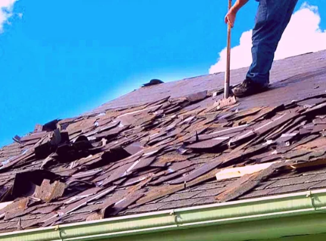 PREPARING-YOUR-HOME-FOR-A-ROOF-REPLACEMENT (1)